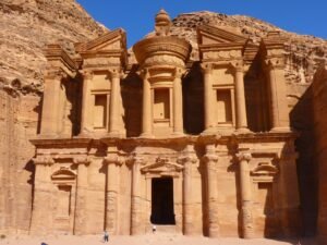 The 8 wonders of the world, The Rose-Red City